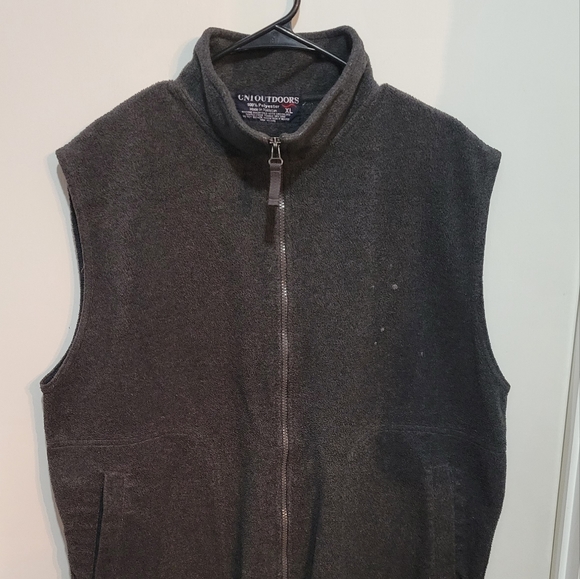 CNI OUTDOORS Vest - Picture 1 of 5